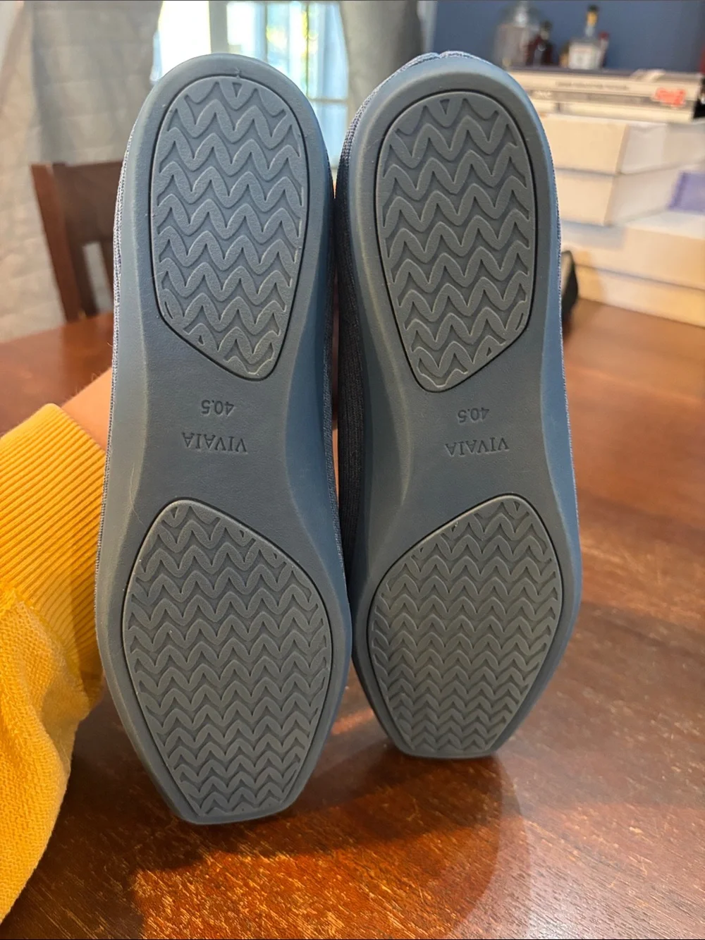 Vivaia Margot Square Toe V- Cut 2.0 Slip Ons